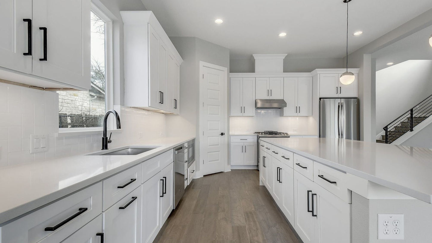 Lanae Cabinetry Shaker and Slim Frame Shaker Sample Door