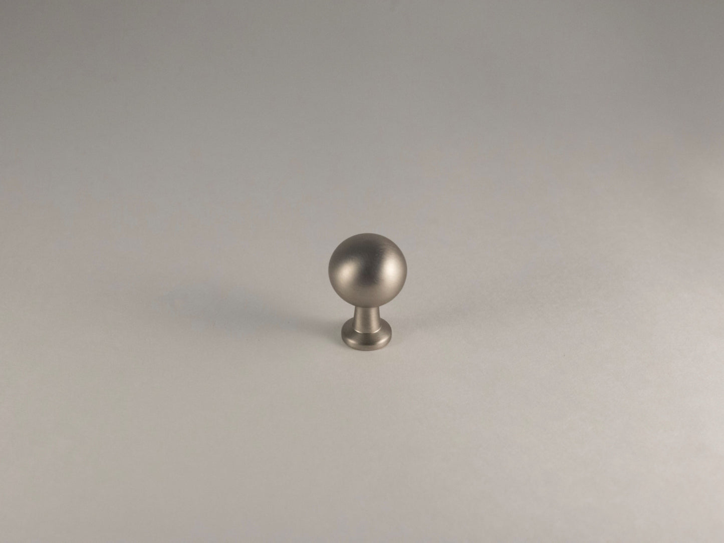 brushed stainless steel handle round knob