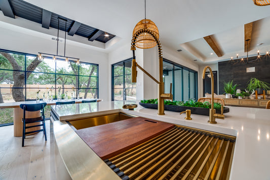 gold Workstation Ledge Farm / Apron Sink 16 Gauge Stainless Steel Square Drain Single Bowl Includes 10 Accessories