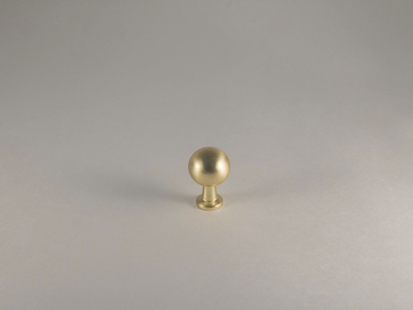 gold_round knob
