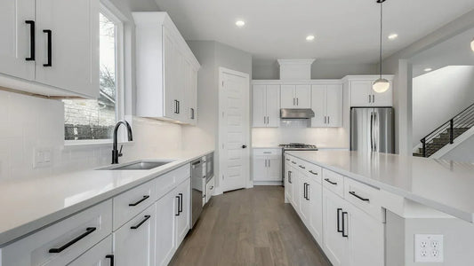 White Shaker Cabinets: Why They Work in Every Kitchen and How to Buy Them Right
