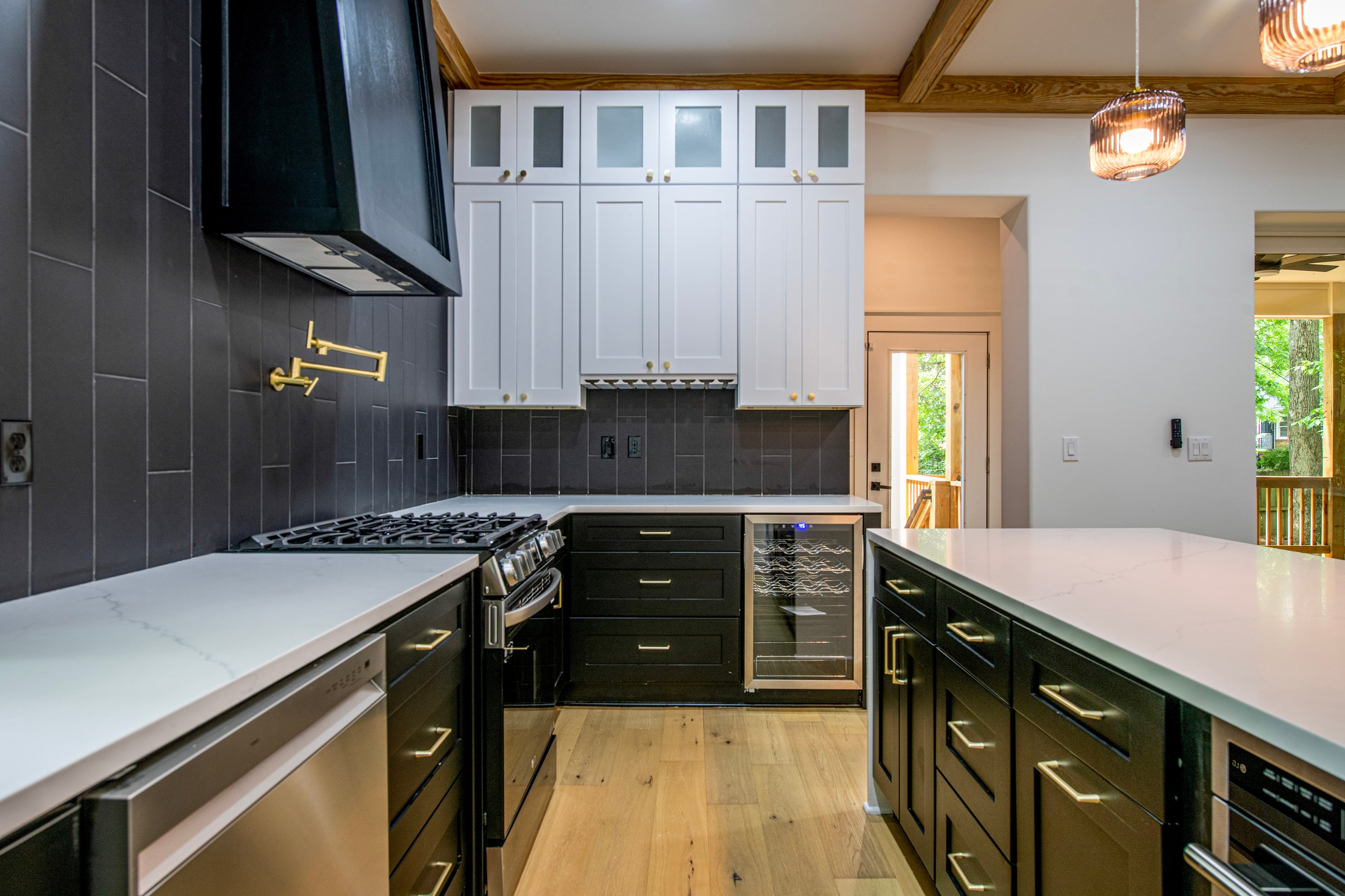 Shaker White And Black Kitchen